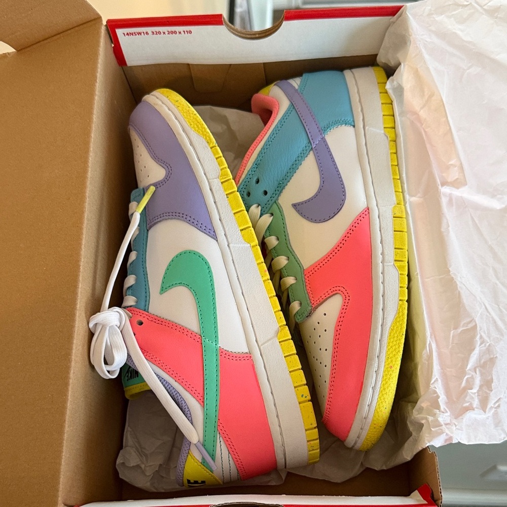 Nike low dunks